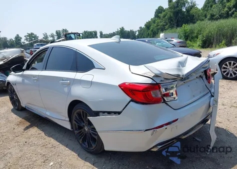 2018 Honda Accord Touring 2.0T z USA, uszkodzony, nr VIN 1HGCV2F93JA036407